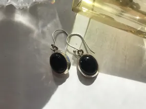 Onyx Ari Earrings Oval